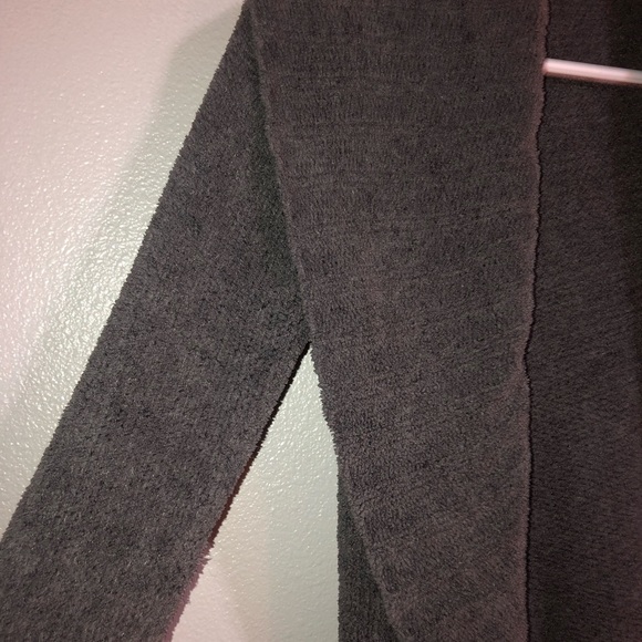 Fuzzy sweater/cardigan - Picture 2 of 2